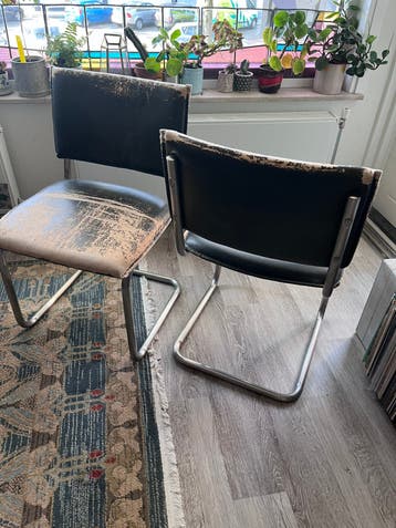 Gratis: twee vintage buisframestoelen
