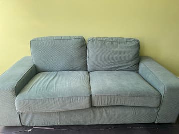 Comfortabele 2-zitsbank in groen ribfluweel