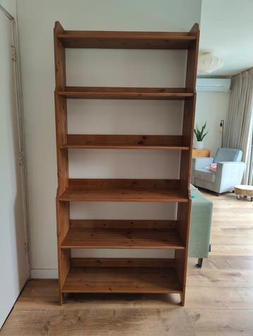 Boekenkast Ikea