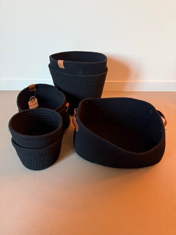 Set van 6 zwarte katoenen manden