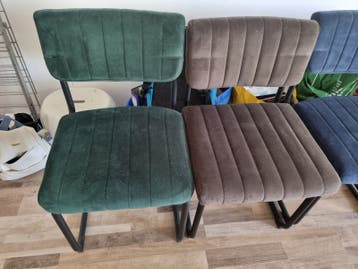 Set van 4 gestoffeerde stoelen in diverse kleuren