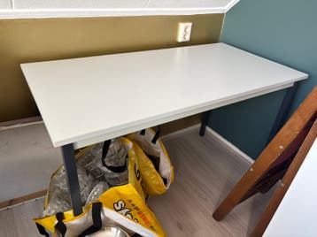 Metalen tafel/bureau 120x60x74 gratis