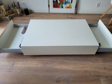 Witte salontafel met wieltjes en uitschuifbare bladen
