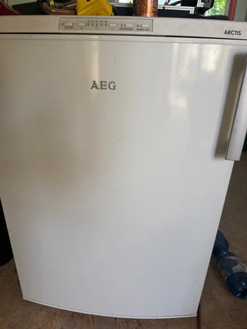 AEG Arctis vrieskast - Vriesvakken aanwezig, voor schoonmaak