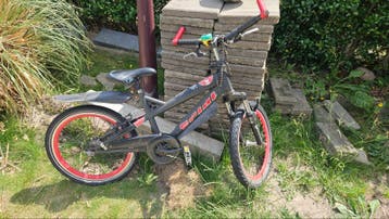 Kinderfiets 20 inch - Zwart/Rood