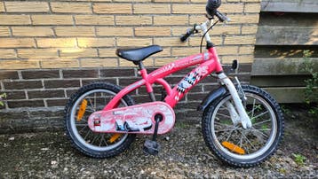 Roze kinderfiets met Cars Lightning McQueen