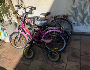 Gratis: diverse maten kinderfietsjes