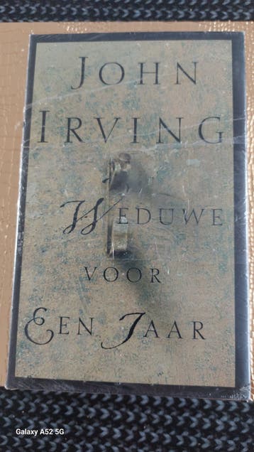 John Irving Boeken Ruimte Binnenshuis & Weduwe voor een Jaa