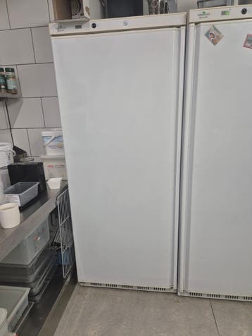 Gratis koelkast  . Werkt niet