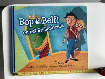 Boek Spannend Bob & Belfi het brillenbeest spel en raadsels