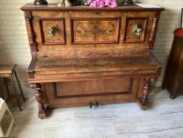 Gratis af te halen Oude / antieke / vintage piano