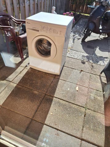 Gratis defecte wasmachine - ideaal voor onderdelen