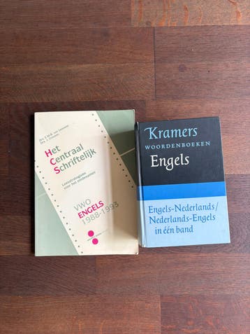 Woordenboek en examen boek engels