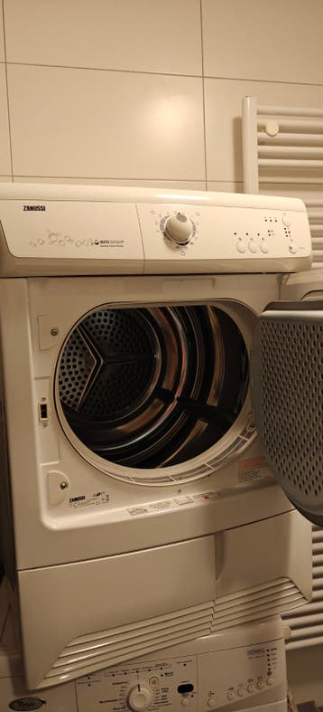 Zanussi wasdroger gratis af te halen in Woensel Zuid