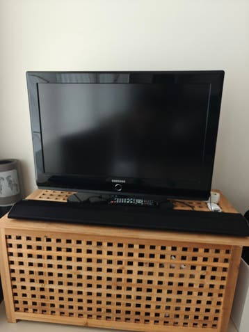 Samsung LE32A430T1XXC LCD TV - 32 inch