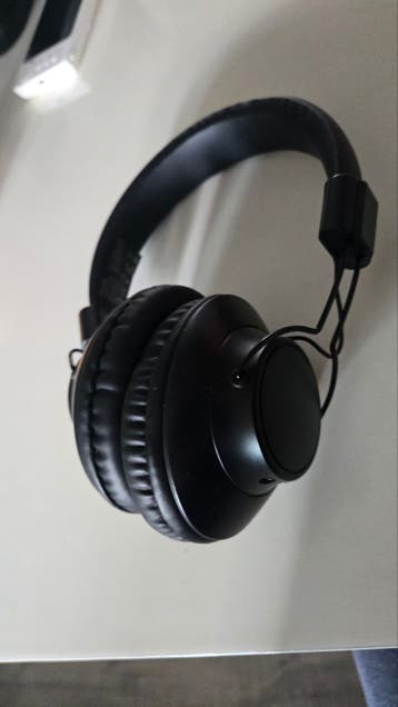 ongebruikte koptelefoons te koop