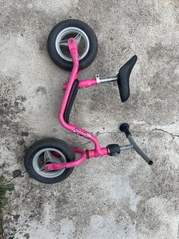 Roze Puky loopfiets, gratis, mist 1 handvat