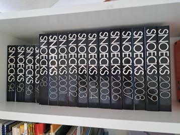 Snoecks 16 stuks 1994-2010, er zijn plaatjes uitgeknipt
