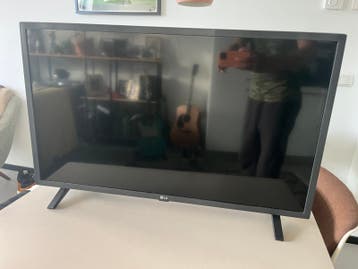 LG 32 inch LED DEFECT!