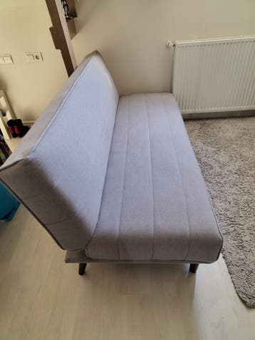 Slaapbank/futon - Lichtgrijs - Lichte gebruikerssporen