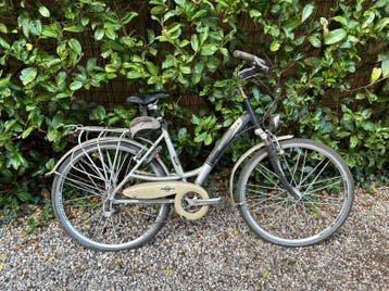 Batavus damesfiets. Opknapper.