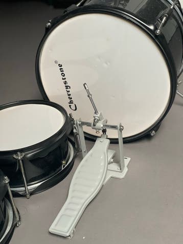Kinder drumstel - Incompleet, voor onderdelen of project
