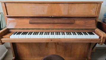 Weber piano met krukje