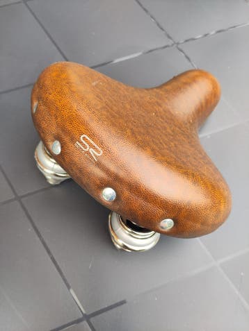 Gratis fietszadel met vering - Selle royal