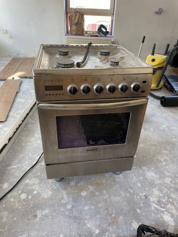 Fornuis/oven (GRATIS)