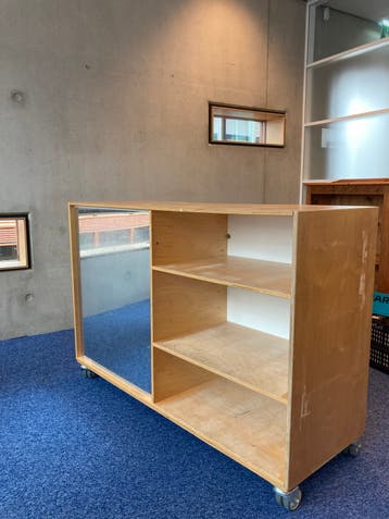Gratis ophalen: kast op wielen