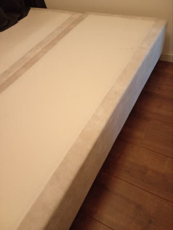Boxspring onderstel 140x200 cm - Zo goed als nieuw