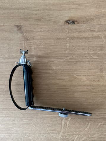 Camera handgreep voor stabiele opnames