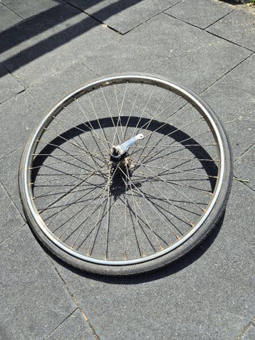 gratis 1 Shimano velg met terugtrap rem en band 28 x 1 3/8