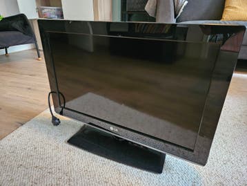 LG 26LK330 LCD TV - 66 cm (26 inch) HD Ready