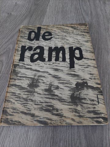 vintage boek  Watersnoodramp 1953. (uit 1953)
