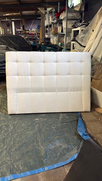 Headboard - achterwand bed -Guy Laroche home