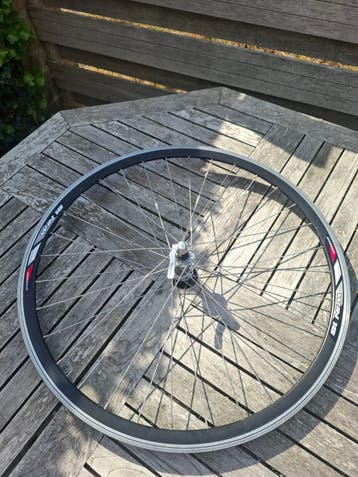 tiagra racefiets voorwiel