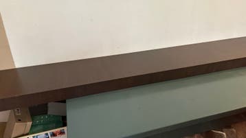 Donkerbruine plank (273x48,5x8,5 cm)