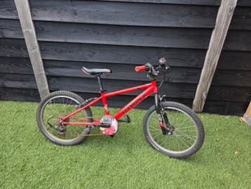 B'Twin kinderfiets 20 inch - rood Gratis