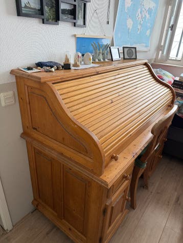 rolluikbureau van grenenhout