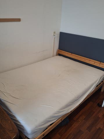 Eenpersoonsbed met matras - Hout, 140x200 cm