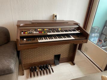 Yamaha Electone Orgel