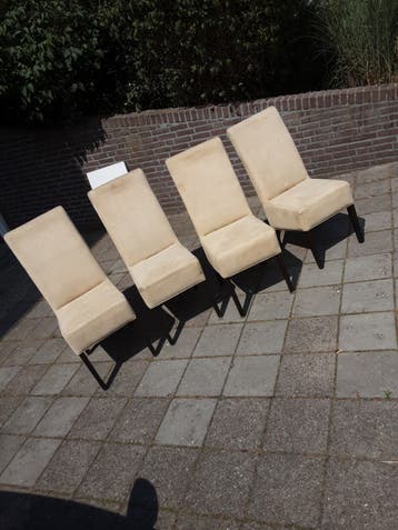 gratis af te halen : eettafel stoelen 6 stuks