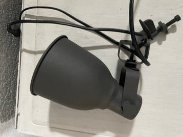 Zwarte spotlamp met klembevestiging