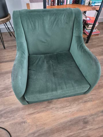 Groene fauteuil - Comfortabele stoel met gebruikssporen