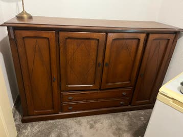 Dressoirkast kersenhout GRATIS!!!