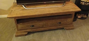 gratis Houten TV-meubel met lades en open vak