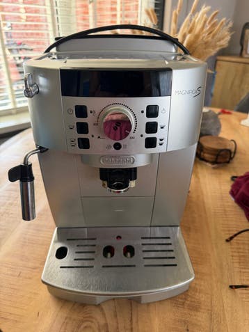 GERESERVEERD! GRATIS delonghi bonen machine