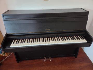 Schreiber piano, gratis ophalen in Almere moet voor sept weg