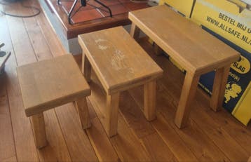 Set van 3 houten krukjes
